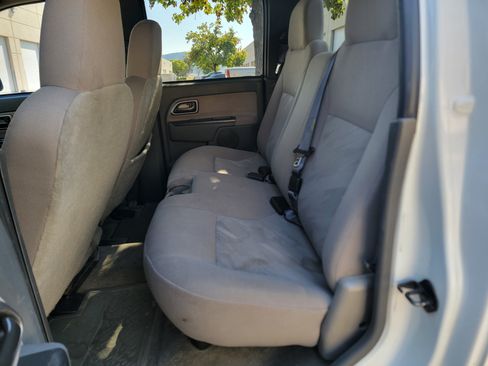 Used 2005 Chevrolet Colorado 2WD Crew Cab LS image 12
