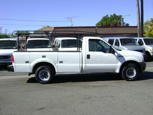 Used 2002 Ford F350 XL image 2