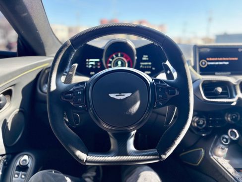 Used 2023 Aston Martin V8 Vantage image 14