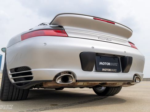 Used 2002 Porsche 911 Turbo Coupe AWD/4WD image 12