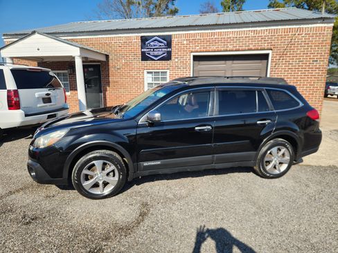 Used 2013 Subaru Outback 2.5i Limited image 2