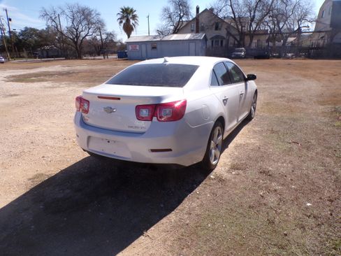 Used 2015 Chevrolet Malibu LTZ image 3