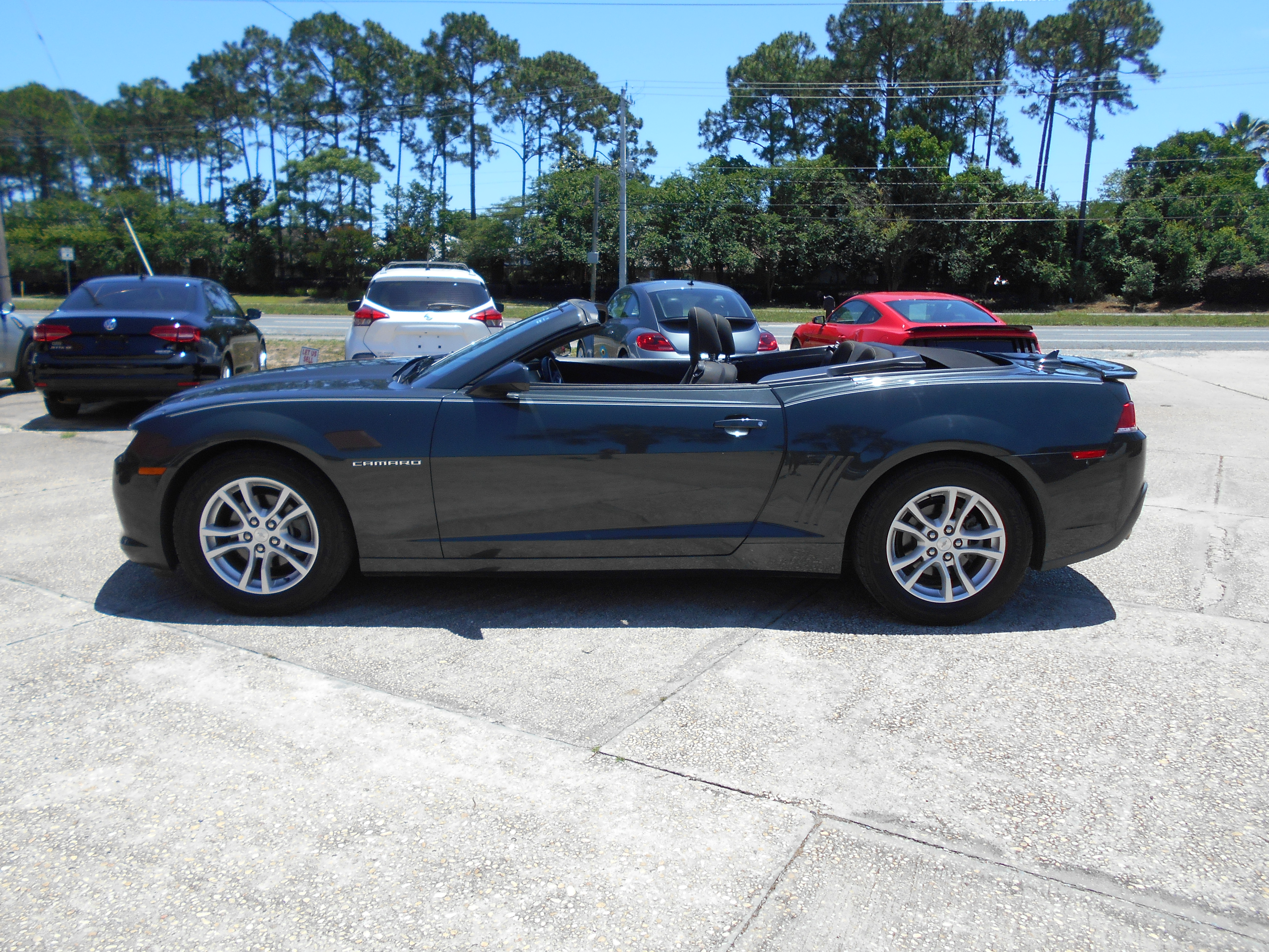 Used 2015 Chevrolet Camaro LT Convertible RWD image 1