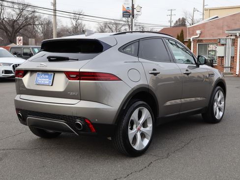 Used 2019 Jaguar E-PACE SE image 8