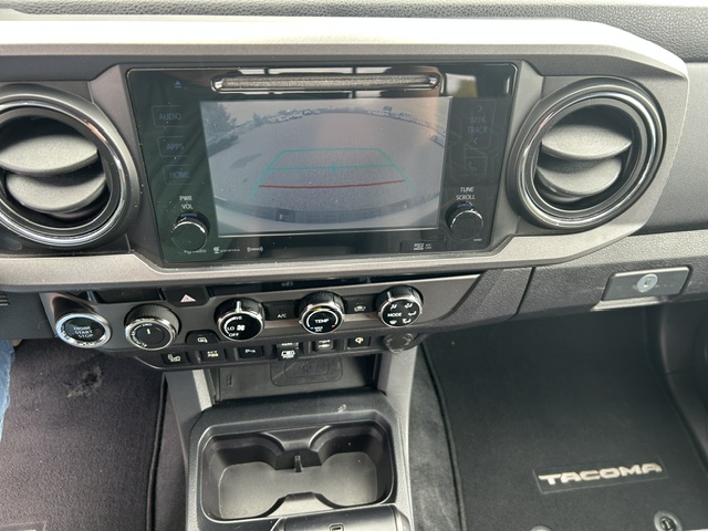 Used 2018 Toyota Tacoma 4x4 Double Cab image 19