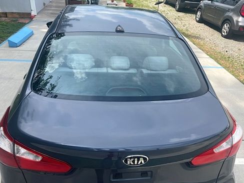 Used 2015 Kia Forte LX image 16