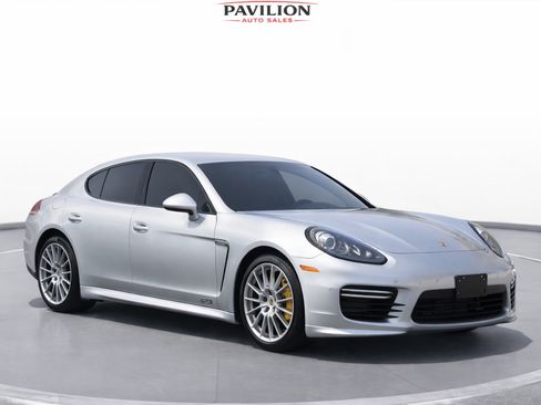 Used 2016 Porsche Panamera GTS image 2