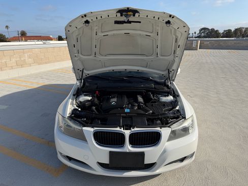 Used 2011 BMW 328i Sedan RWD image 50
