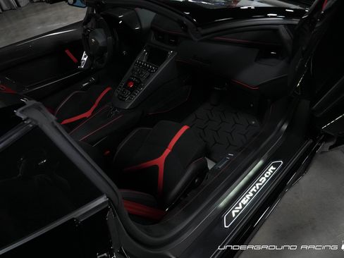 Used 2021 Lamborghini Aventador SVJ Roadster AWD/4WD image 24