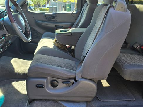 Used 2003 Ford F150 XLT image 21