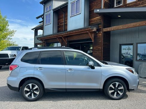 Used 2018 Subaru Forester 2.5i Premium image 5