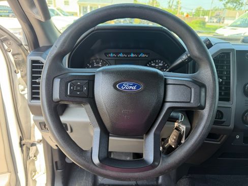 Used 2017 Ford F250 2WD Regular Cab Super Duty image 11