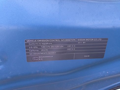 Used 2011 Nissan Leaf SL image 39
