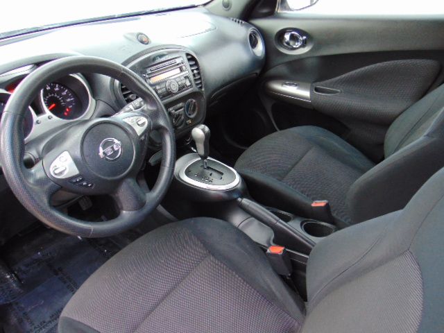 Used 2013 Nissan Juke S FWD image 11