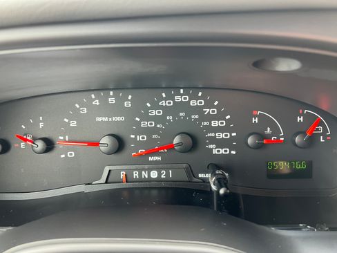 Used 2007 Ford E-350 and Econoline 350 XL image 8