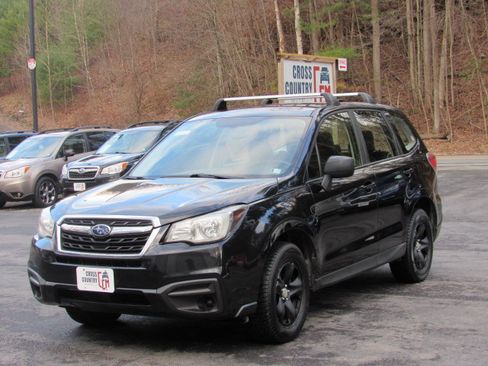 Used 2017 Subaru Forester 2.5i image 1