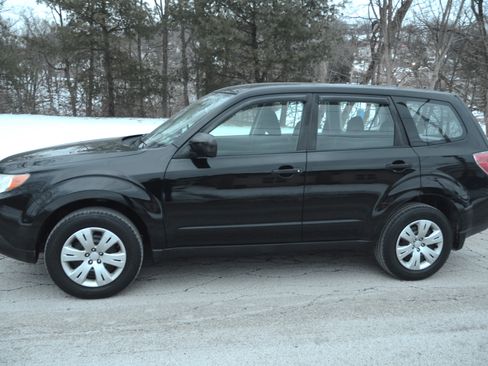 Used 2013 Subaru Forester 2.5X image 1