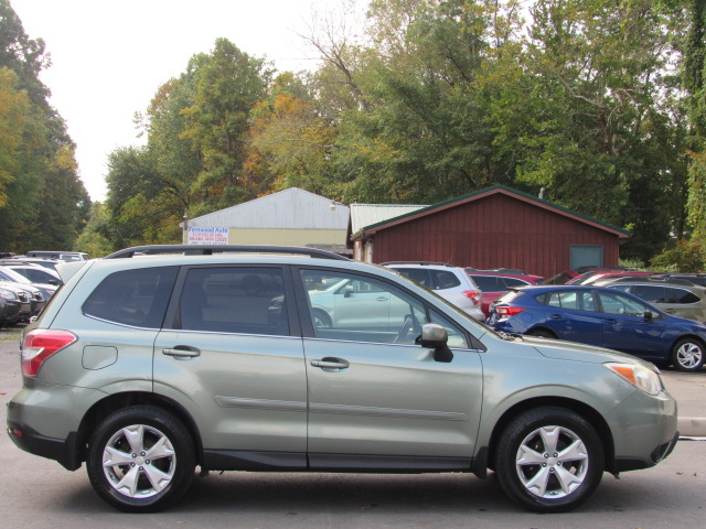 Used 2014 Subaru Forester 2.5i Limited AWD/4WD image 11