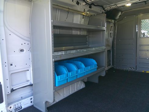 Used 2018 Ford Transit 150 XL image 10