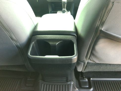 Used 2019 Toyota Tacoma 4x4 Double Cab SR5 image 32