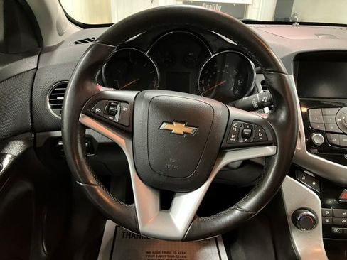 Used 2014 Chevrolet Cruze LT image 19