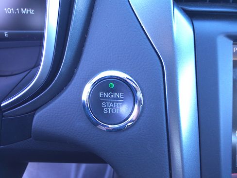 Used 2015 Ford Fusion Titanium FWD image 34