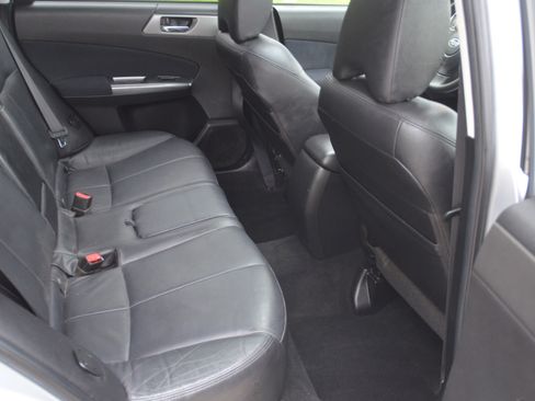 Used 2012 Subaru Forester 2.5X Limited AWD/4WD image 13