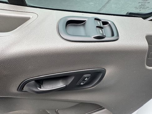 Used 2020 Ford Transit 350 image 21