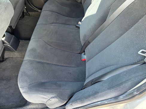 Used 2011 Nissan Versa image 6