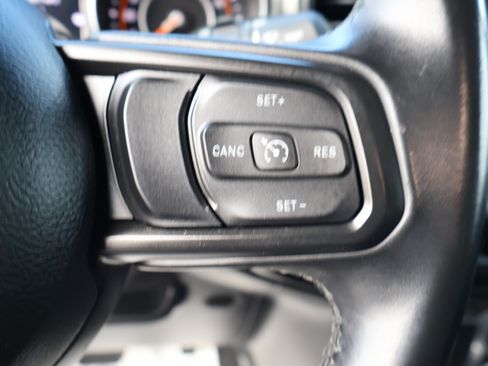 Used 2021 Jeep Wrangler Sport S image 23