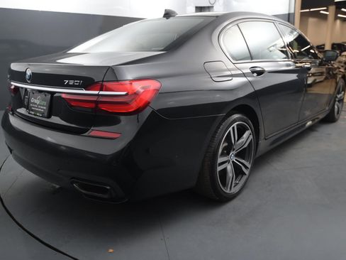 Used 2019 BMW 750i xDrive w/ Executive Package image 5