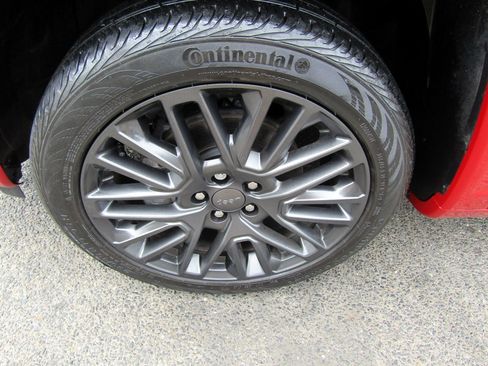 Used 2022 Jeep Compass 4WD Limited image 11
