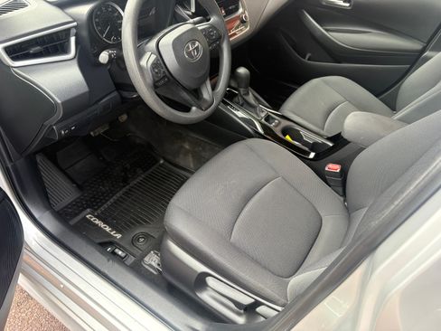 Used 2020 Toyota Corolla LE image 12