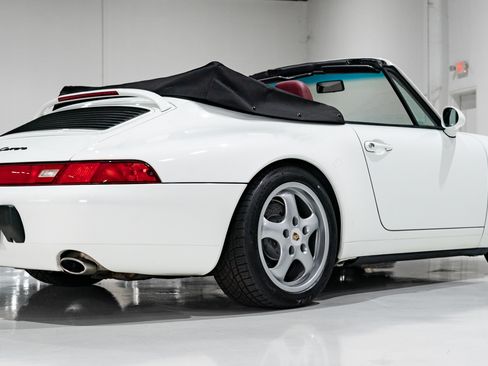 Used 1995 Porsche 911 Carrera image 27