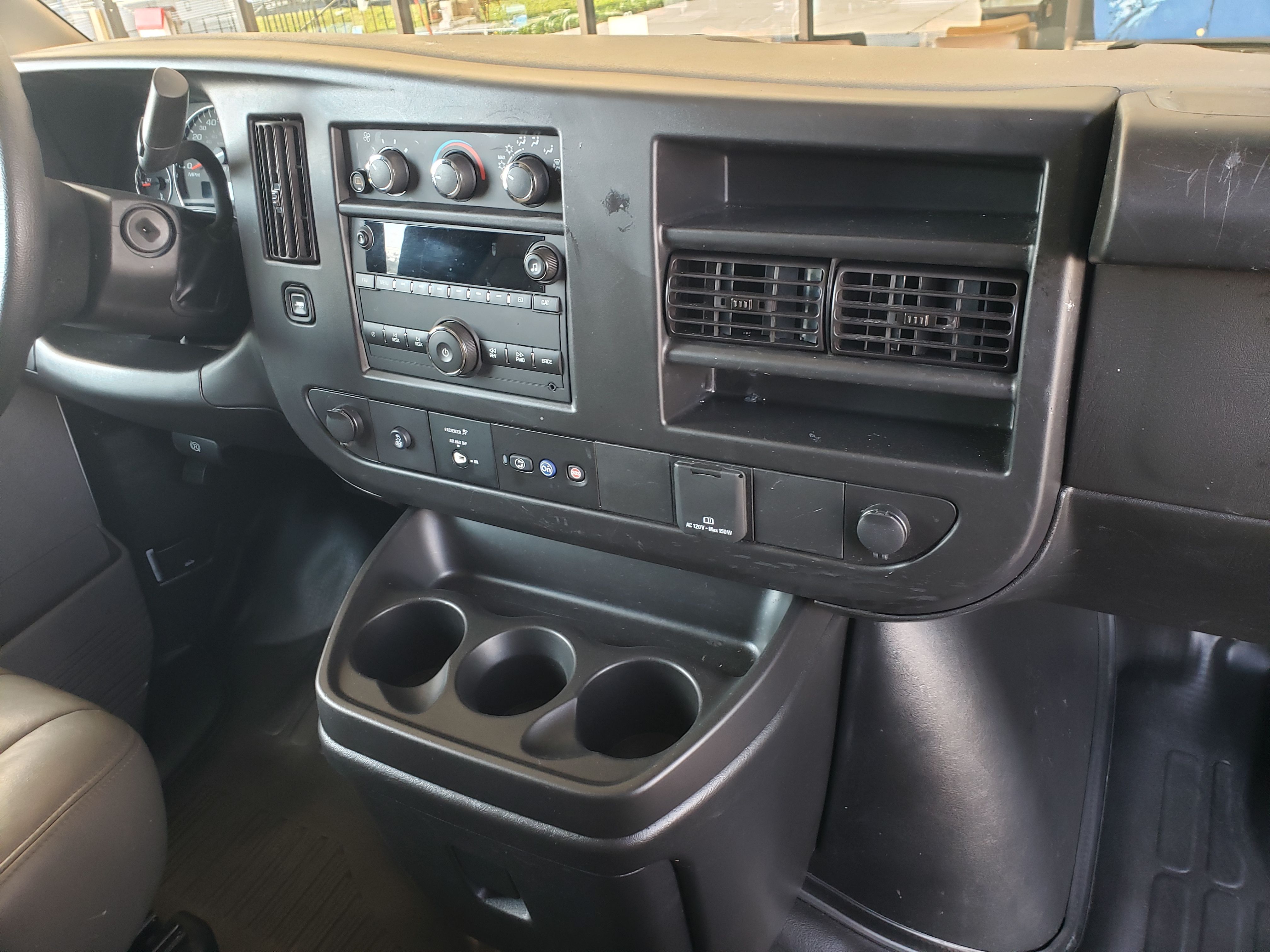 Used 2024 GMC Savana 2500 RWD image 12