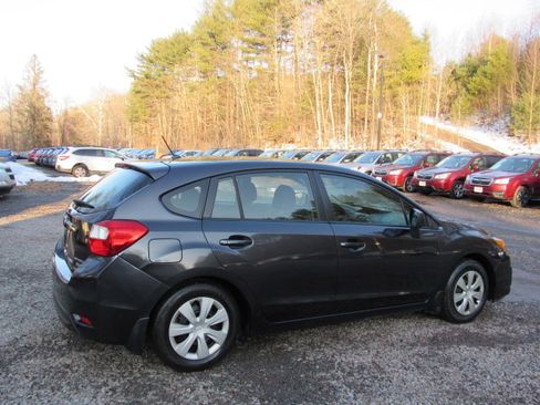 Used 2013 Subaru Impreza 2.0i image 9