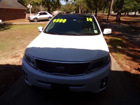 Used 2014 Kia Sorento EX-L image 2