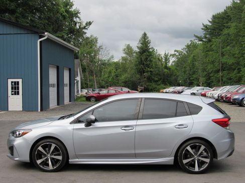 Used 2017 Subaru Impreza 2.0i Sport Hatchback AWD/4WD image 6