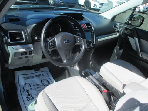 Used 2016 Subaru Forester 2.5i Premium AWD/4WD image 7