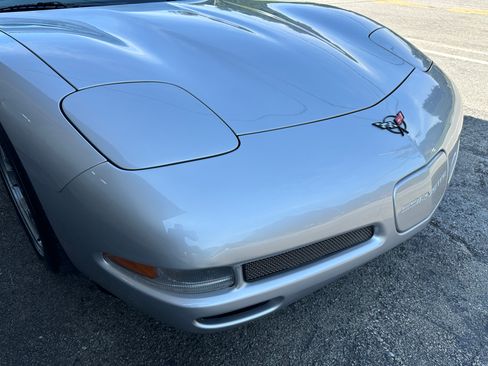 Used 2001 Chevrolet Corvette Z06 Coupe RWD image 11