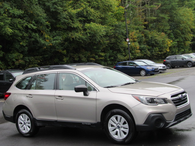 Used 2019 Subaru Outback 2.5i AWD/4WD image 13