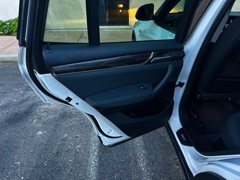 Used 2015 BMW X3 xDrive28i image 11
