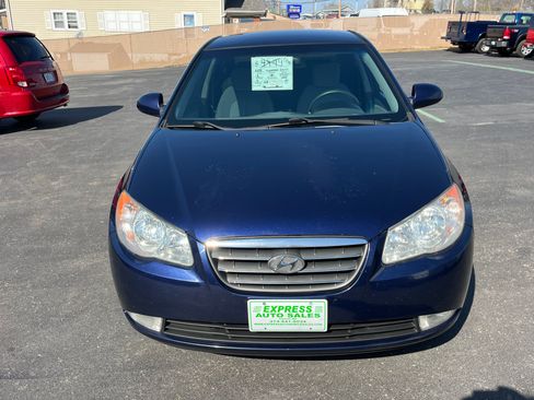 Used 2008 Hyundai Elantra image 2