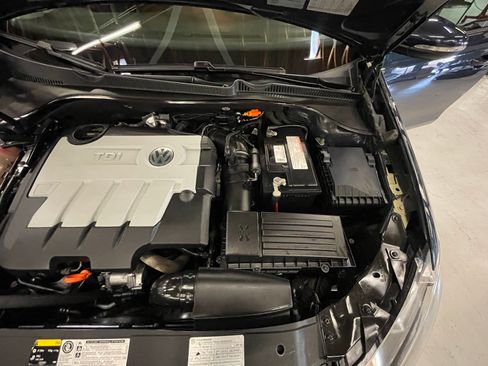 Used 2013 Volkswagen Golf TDI image 17