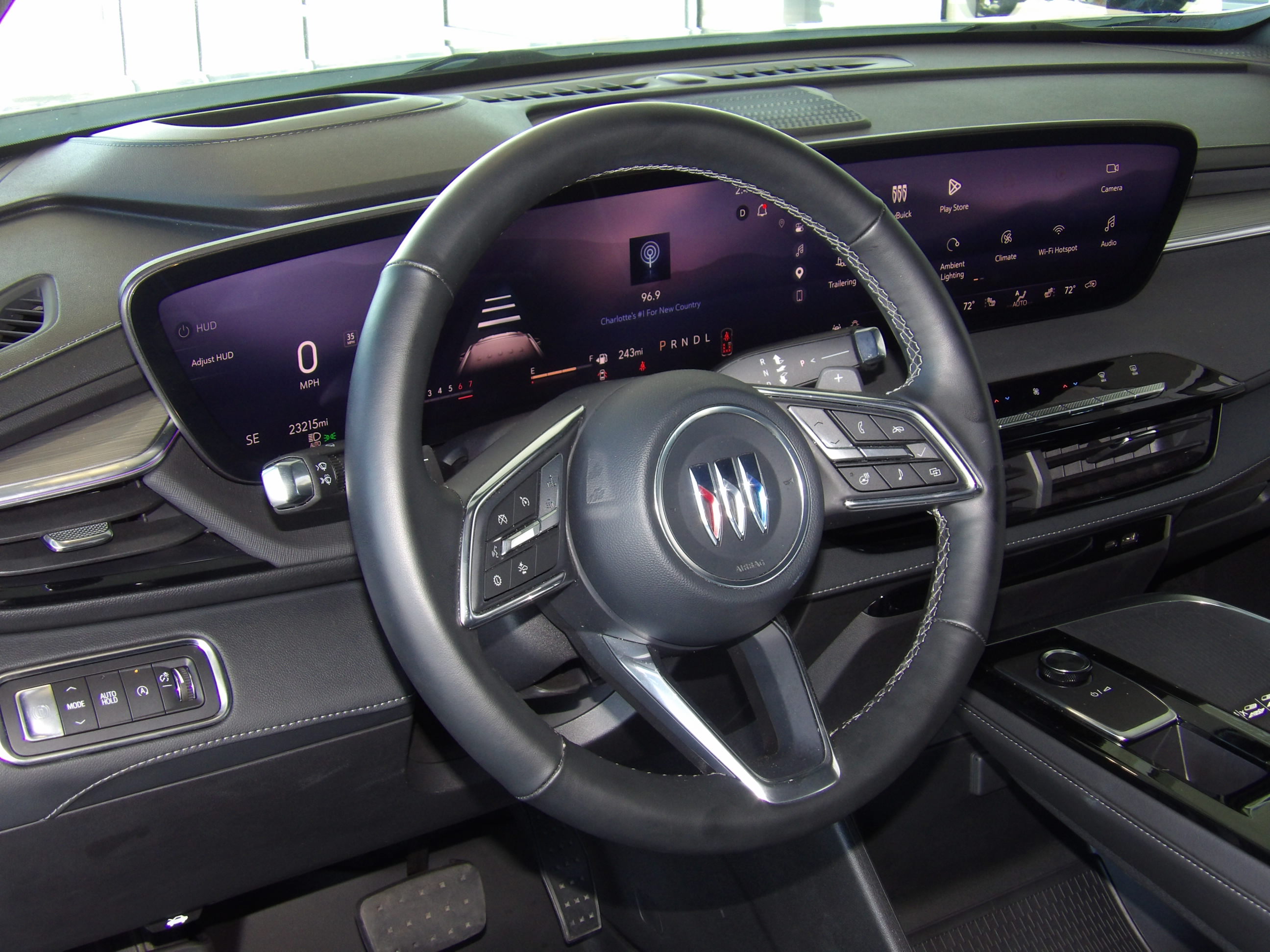Used 2026 Buick Enclave FWD Preferred image 15