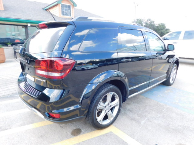 Used 2017 Dodge Journey FWD Crossroad image 9