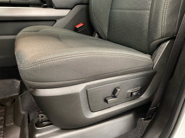 Used 2026 RAM 3500 Big Horn AWD/4WD image 17