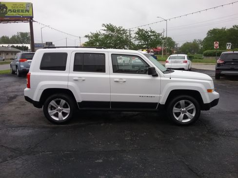 Used 2015 Jeep Patriot 4WD Latitude image 22