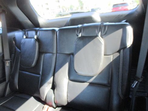 Used 2021 Ford Explorer 4WD ST image 12