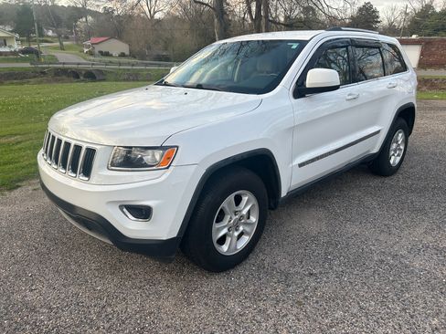Used 2015 Jeep Grand Cherokee 2WD Laredo image 3